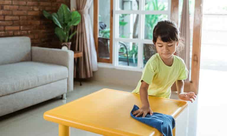 crianza respetuosa en las tareas del hogar